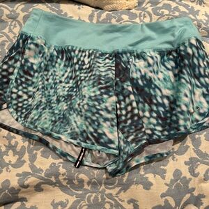 Nike running shorts. Size medium, great condition!